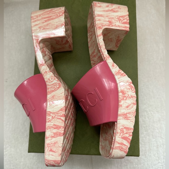 Gucci Rubber Slides Marbled Pink - Picture 3 of 7